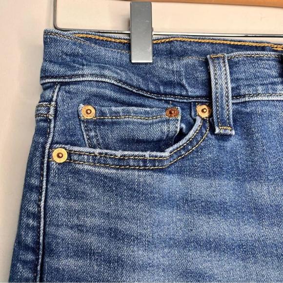 Levi Wedgie Straight Jean Women’s Size 29 - Picture 6 of 8